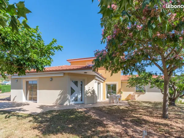 Villa 7 pièces 172 m² 