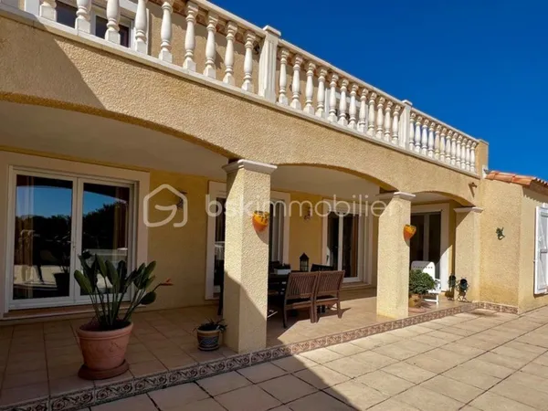 Villa 251 m² 