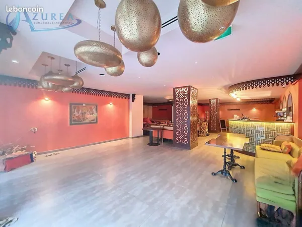 Local 230 m² 