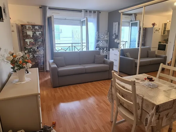 Studio 1 pièce 33 m² 