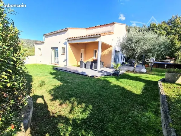 Villa 5 pièces 169 m² 