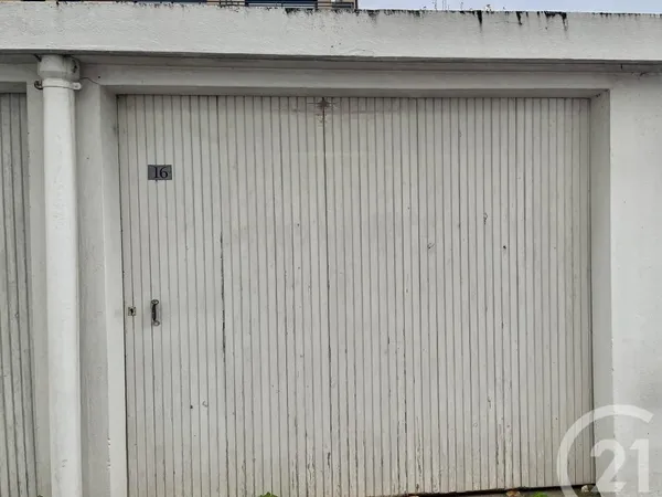 Garage/Parking 