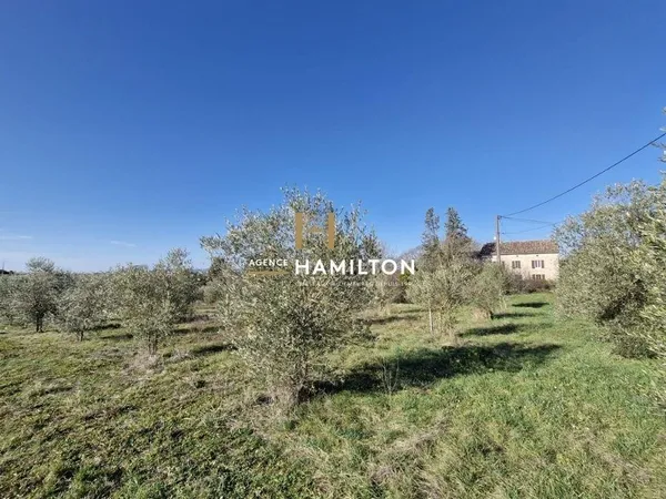 Bâtisse en pierre au coeur d'un domaine agricole Triangle d'Or du Tarn 