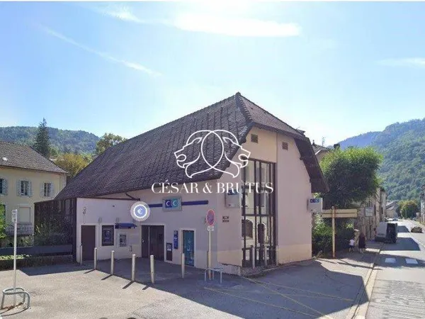 Local commercial 633 m² 