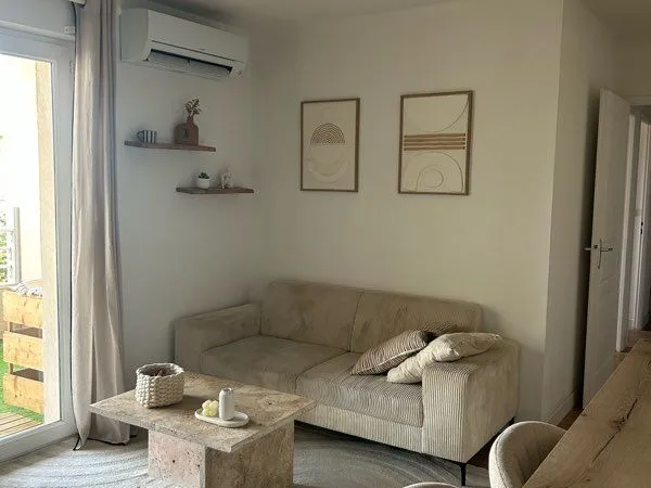 À VENDRE - T3 lumineux avec balcon et parking 
