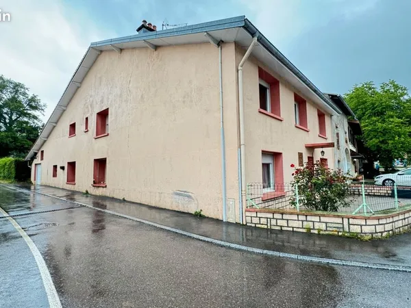 Propriété 7 pièces 210 m² 