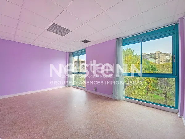 Bureaux 1 pièce 30 m² 