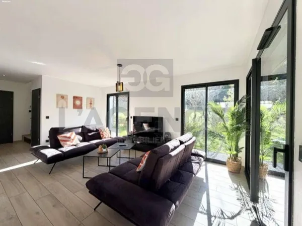 Maison 4 pièces 130 m² 
