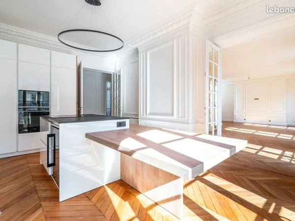 Appartement 6 pièces 183 m² 
