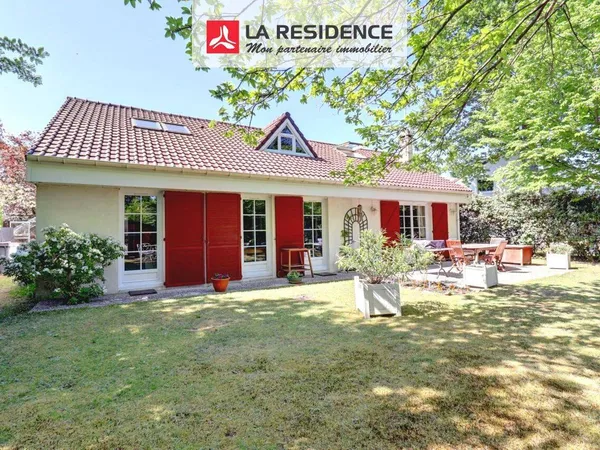 Maison 8 pièces 136 m² 
