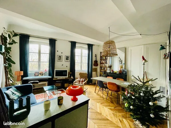 Vends appartement - 65m2 - place Sathonay - Lyon 1 