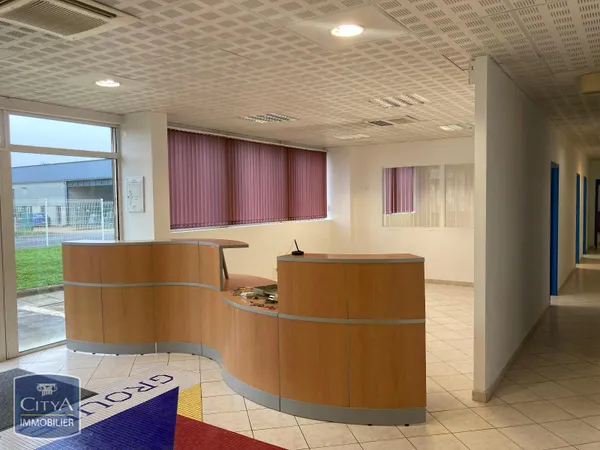 Local commercial 253 m² 