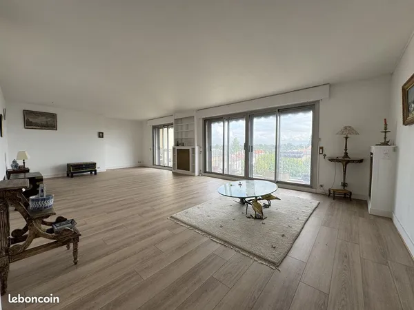 Appartement 7 pièces 175 m² 