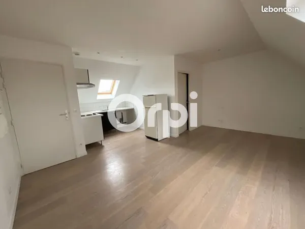 Studio 1 pièce 20 m² 