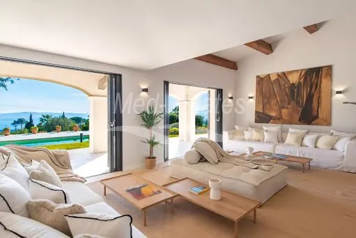 Villa 8 pièces 281 m²