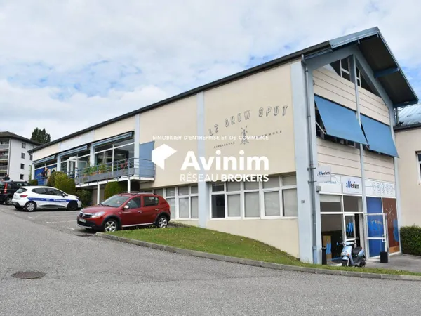 Local d'activité 278 m² 
