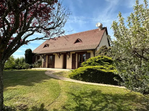 VENTE : maison sur sous-sol (108 m²) à MONTGIVRAY 