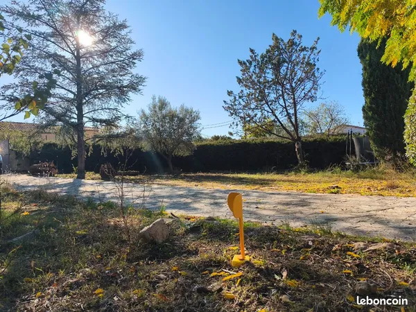 Terrain à bâtir 340m2 