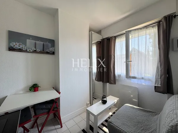 Appartement 1 pièce 9 m² 