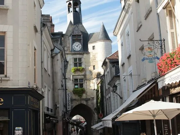 MURS COMMERCIAUX VENDU LOUE 