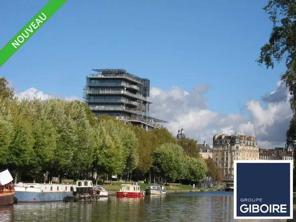 Local commercial 553 m² 