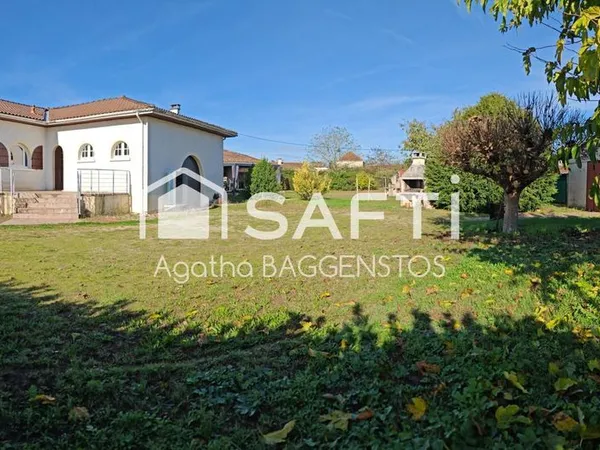 Propriété 6 pièces 140 m² 