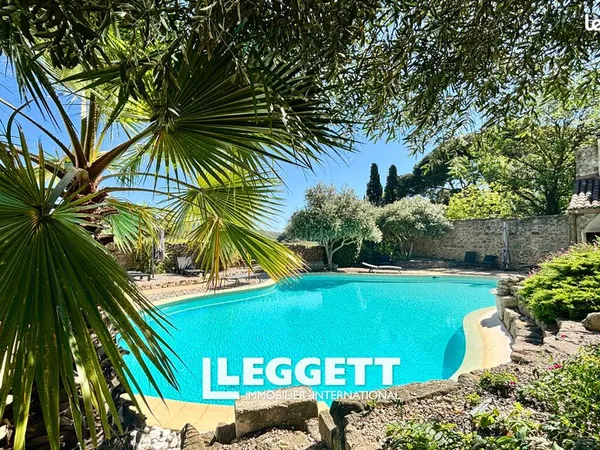 Maison 13 pièces 324 m² 