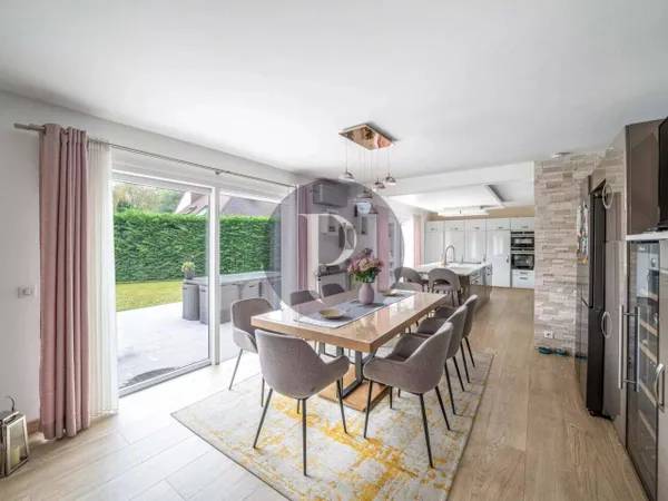 Maison 5 pièces 200 m² 