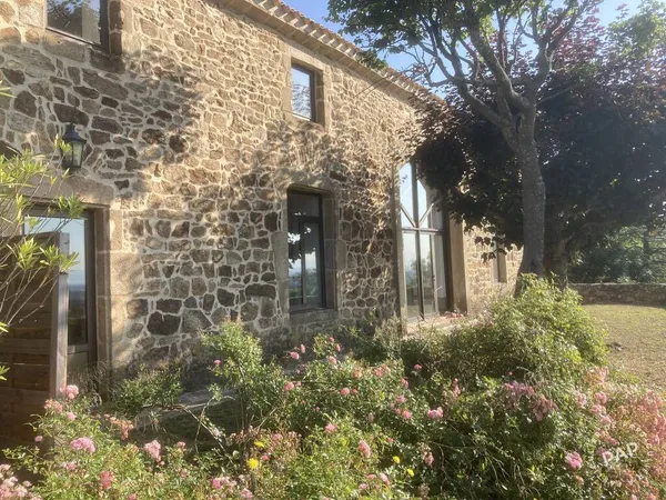 Maison 5 pièces 166 m² 