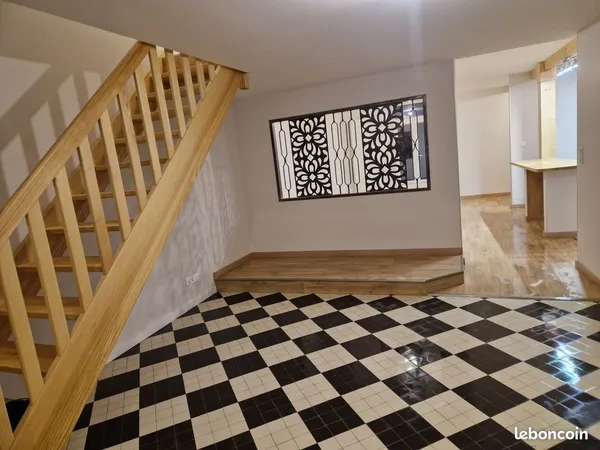 Maison rénovée 150 m² Vitrey sur Mance 