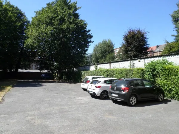Loue parking 