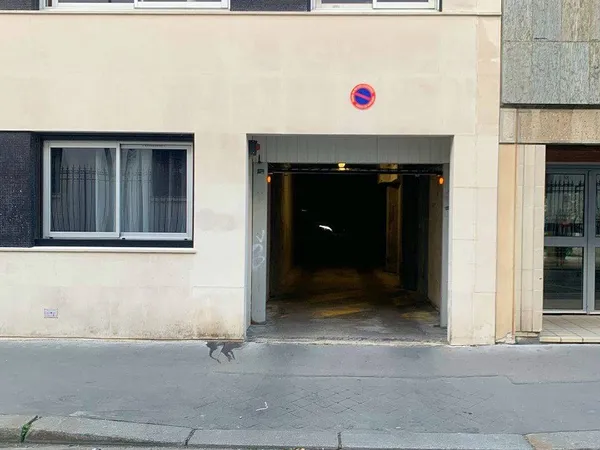 Loue place de parking voiture ou 2 roues / moto / scooter / vélo - Paris 15ème 
