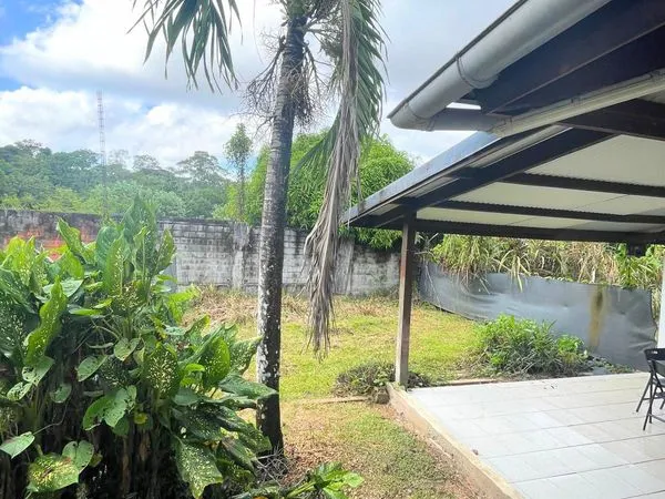 Appartement T2 doté d'une terrasse et jardin privatif dans la nature à 7 min du centre ville plein 