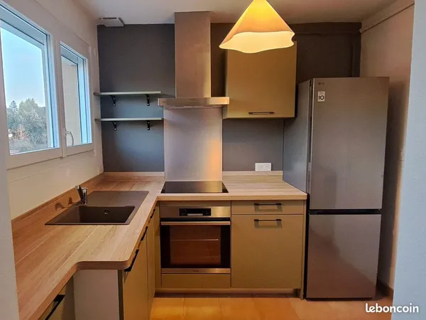 Appartement T3 refait à neuf meublé à louer - 72 m2 - Auch Basse ville 