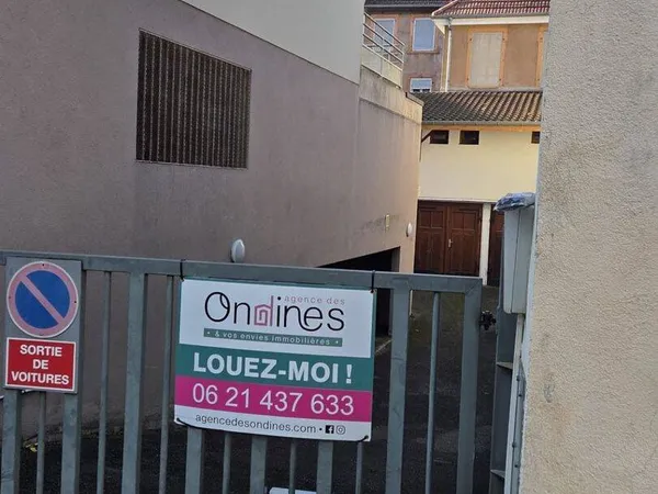 Parking 16 m² 