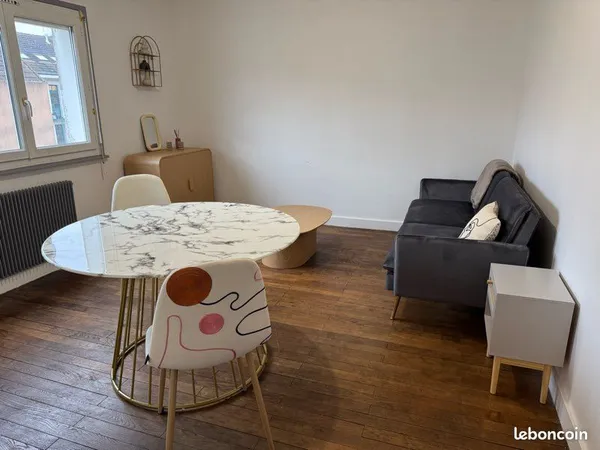 Studio meublé 24 m2 - Proximité centre-ville - Mobilier neuf 