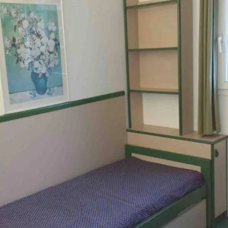 Studio 1 pièce 14 m² 