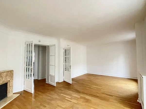 Appartement 3 pièces 84 m² 