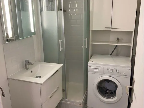 Studio meublé 17m2 - 8 minutes de la gare 
