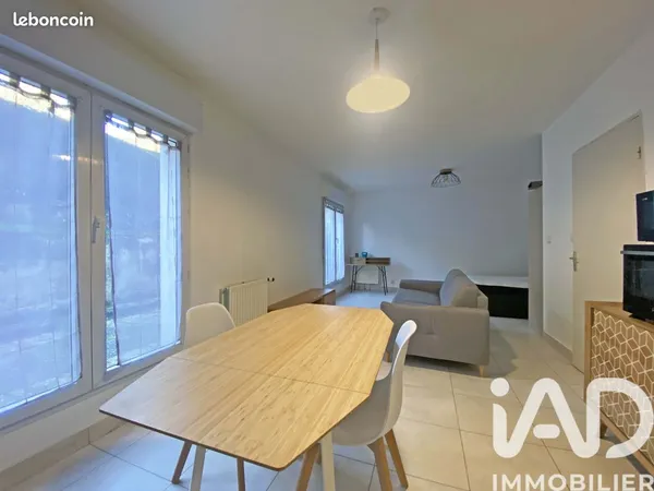 Studio 1 pièce 34 m² 