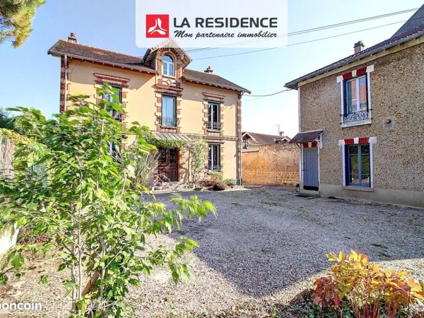 Maison 8 pièces 190 m² 