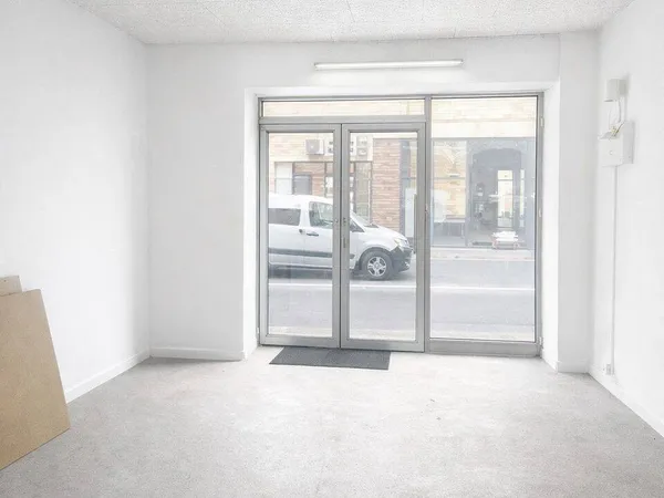 Local 1 pièce 25 m² 