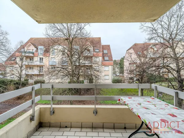 Oberhausbergen Spacieux 5 pièces lumineux dans un écrin de 