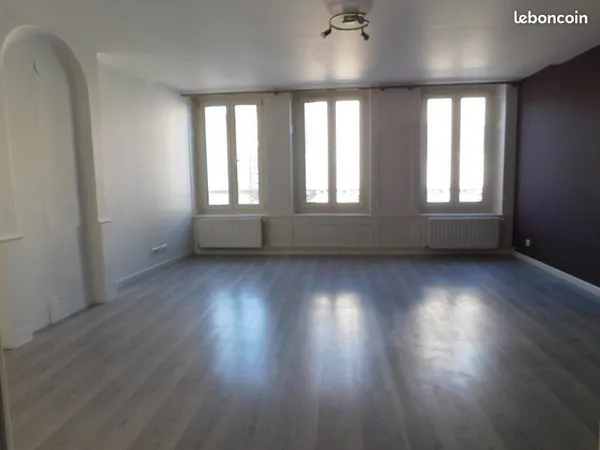 Maison à louer de suite 