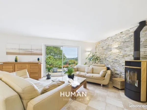 Maison 8 pièces 202 m² 