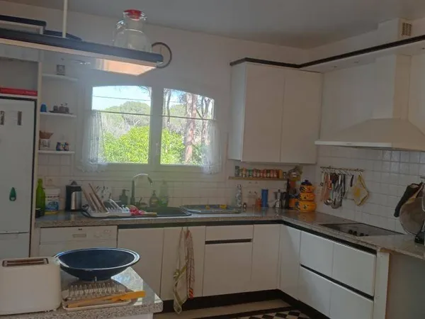 Maison de plain-pied 5 pièces 190 m² 