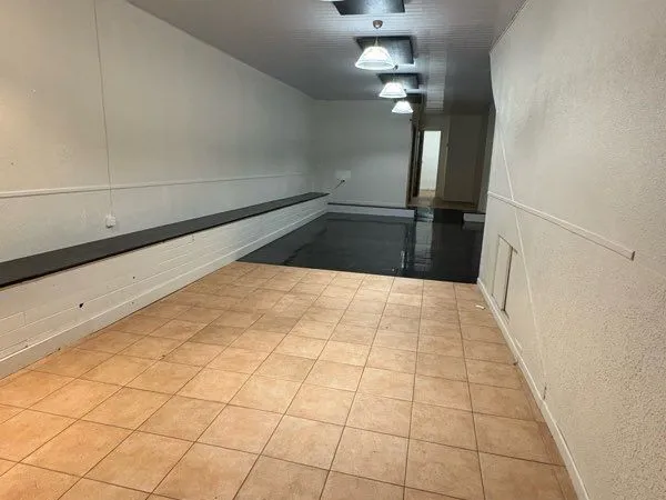Local commercial 