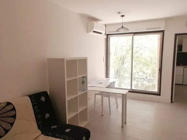 Appartement studio F1 bis hopitaux facultés 
