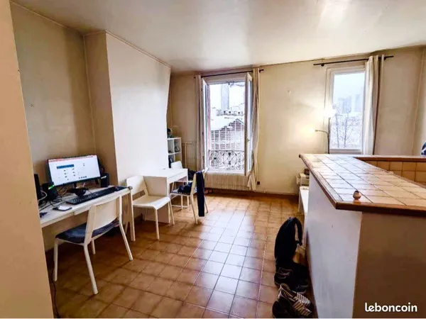 Appartement ensoleillé T2 à Puteaux 