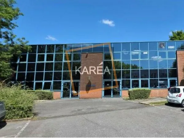 Immobilier professionnel Location Collégien   6365€